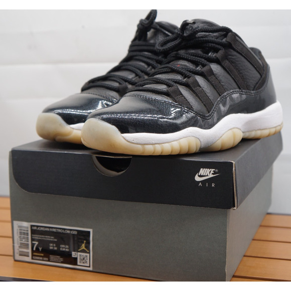 Size 7Y (GS) - Air Jordan 11 Retro Low 72-10 2022 With Original Box - Picture 2 of 10